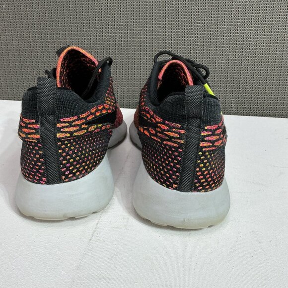 Nike Roshe One Flyknit Women - Great Condition - Size 11 - Picture 3 of 8